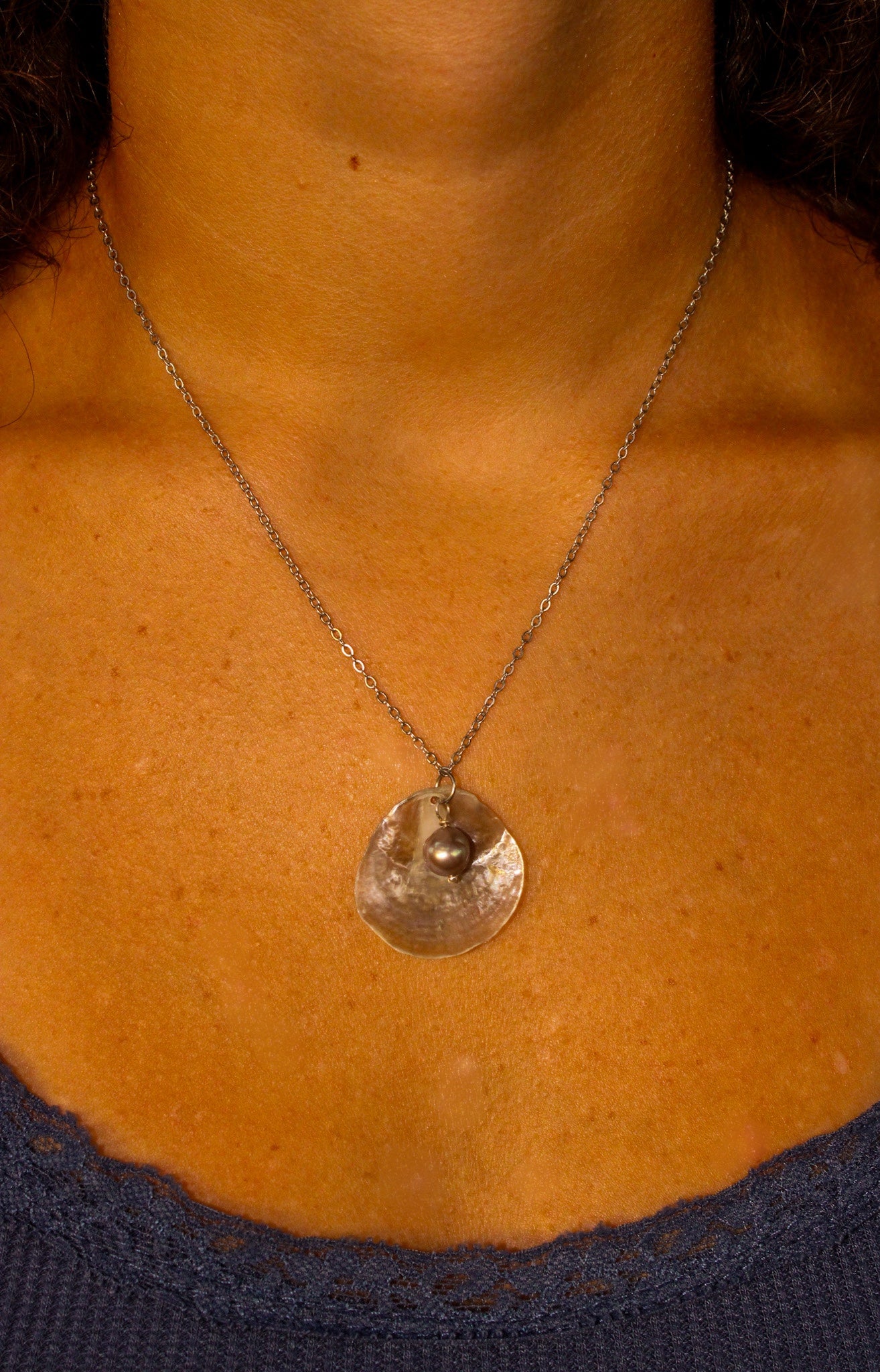 Jingle Shell with Freshwater Pearl Necklace - Silver